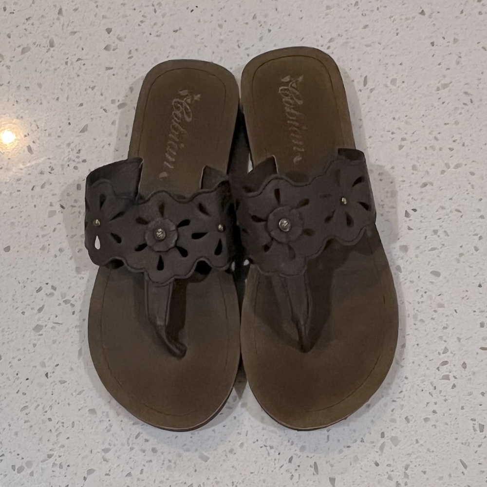 Women’s Casual Sandals - Size 6